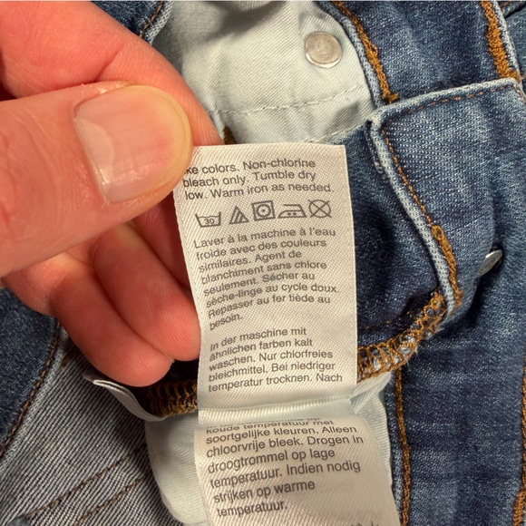 J. Crew Women's Ankle‎ Cropped Blue Jeans with Button Fly Size 26 - Picture 5 of 12